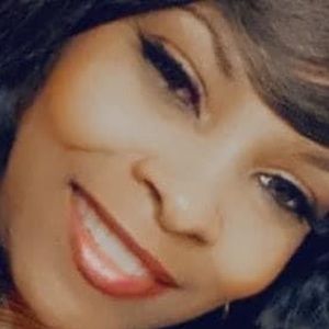 Meet your Posher, Monique